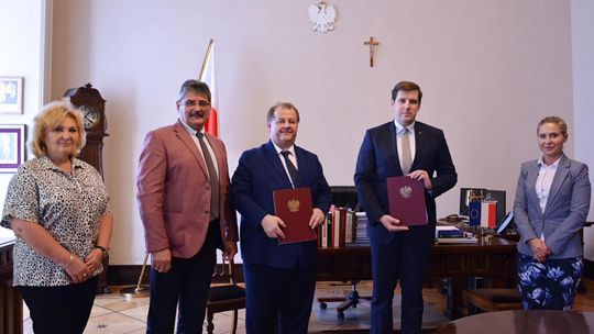 1 832 000 złotych dofinansowania na przebudowę drogi z Chorzęcina do Łaziska