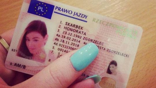 100 zł do zwrotu? RPO zaskarżył do Trybunału przepisy o opłacie za wymianę prawa jazdy