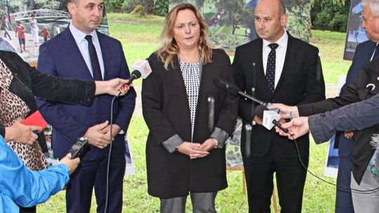 41 milionów pozyskało miasto na remont Włókniarza. Marcin Witko dziękuje J. Skrzydlewskiej i D. Klimczakowi 41 milionów pozyskało miasto na remont Włókniarza. Marcin Witko dziękuje J. Skrzydlewskiej i D. Klimczakowi