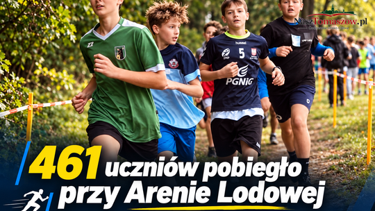 461 uczniów pobiegło przy Arenie Lodowej. Powiat zainaugurował sportowe współzawodnictwo