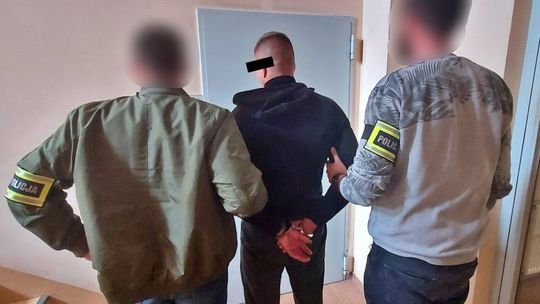 650 tysięcy złotych zgarnął fałszywy policjant. Pomagał równie autentyczny prokurator 