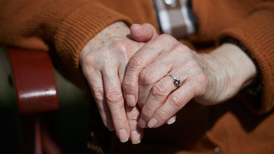 8 proc. 60-latków czuje się dyskryminowanych ze względu na wiek w miejscu pracy