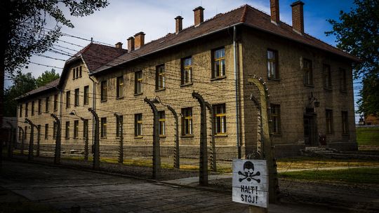 80 lat temu Niemcy skazali w Auschwitz na śmierć ponad 100 Polaków