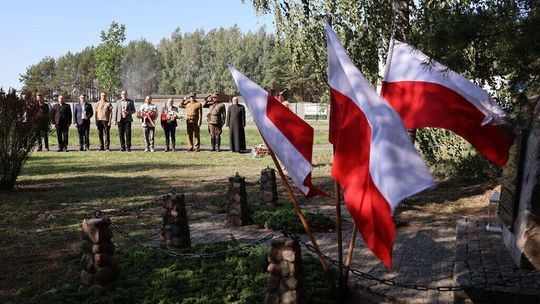 87. rocznica potyczki pod Dęborzeczką. Uczczono bohaterów kampanii wrześniowej