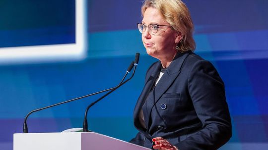 A. Moskwa: sprzedawcy energii będą musieli uwzględnić 12 proc. obniżkę dla odbiorców prądu