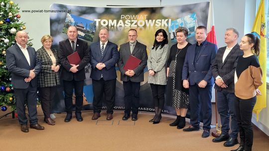 A tymczasem w powiecie tomaszowskim... wariactwo goni wariactwo