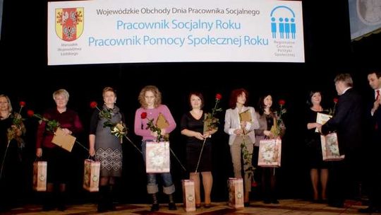 Agnieszka Lipińska z PCPR pracownikiem socjalnym roku w województwie łódzkim