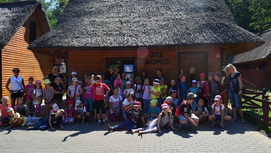 Akcja Wakacyjna 2015 pod hasłem "DOKowski niezbędnik wakacyjny"