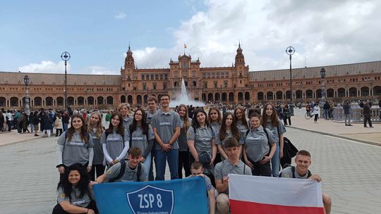 Analitycy z ZSP nr 8 ruszyli na podbój Portugalii
