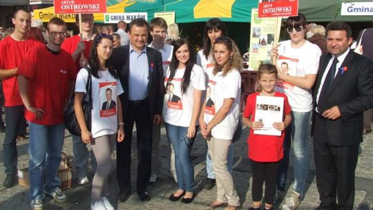Artur Ostrowski: Najważniejsze nie dygnitarzyć