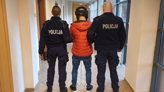 Atak młotkiem i nożem przy ul. Czołgistów. Prokuratura mówi o usiłowaniu zabójstwa