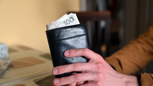 Badanie: połowa Polaków uważa, że ich sytuacja finansowa pogorszyła się wobec ub.roku