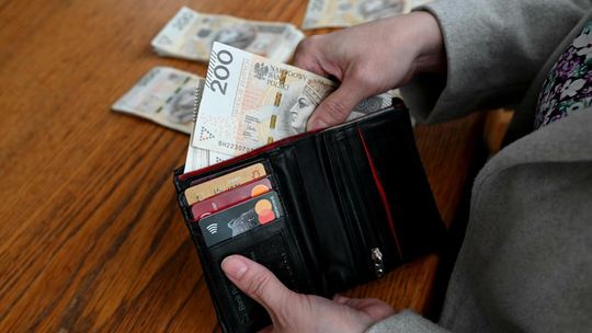 Badanie: prawie 80 proc. Polaków nie oszczędza na emeryturę poza obowiązkowymi składkami
