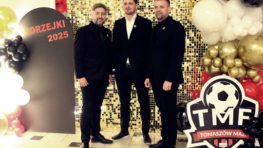 Bal Andrzejkowy TMF 2025 – piłkarska rodzina w rytmie dobrej zabawy