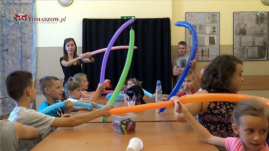 „Bańkowo-balonowe zabawy animacyjne”