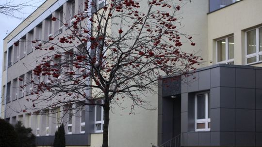 Bardzo dobrze... niedostatecznie