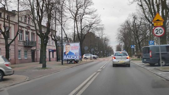 Barwy kampanii: czy w Tomaszowie mamy jeszcze Straż Miejską i Policję