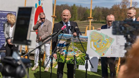 Baseny termalne wracają do planów Tomaszowa. Miasto wskazuje termin i zakres inwestycji