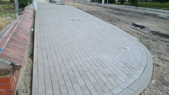 Betonowanie świata. Remont ulicy Wiejskiej
