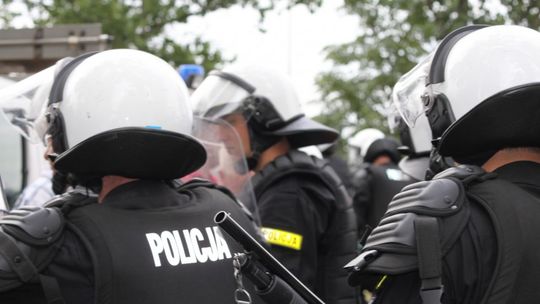 Bezpiecznie, czy surrealistycznie?