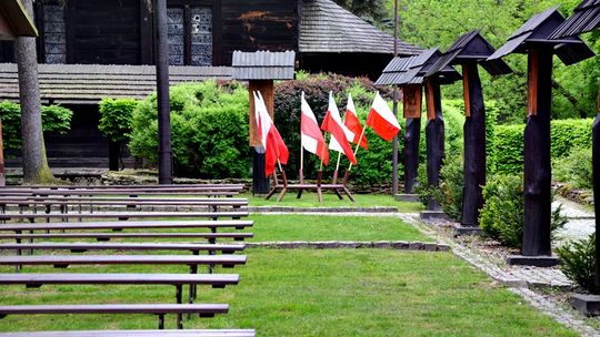 Biało Czerwona na każdym domu w Gminie Inowłódz