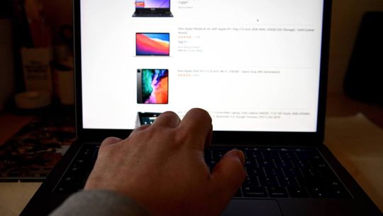 BIG InfoMonitor: zaległości e-handlu przekroczyły 400 mln zł