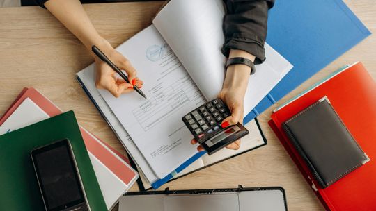 Błędy podatkowe przedsiębiorców – jak ich unikać i kiedy skorzystać z pomocy specjalisty?