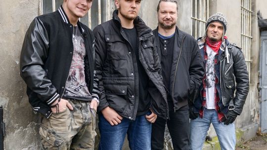 Blizna, czyli rockandrollowy strzał między oczy