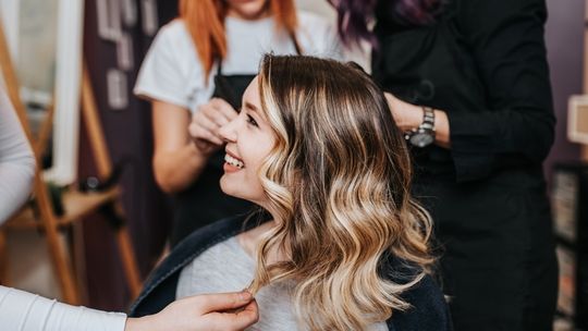 Błyśnij z HairPro - czym są nabłyszczacze do włosów?