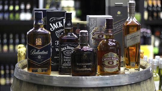 Bourbon a whiskey, czyli jak odróżnić wersję europejską od amerykańskiej?