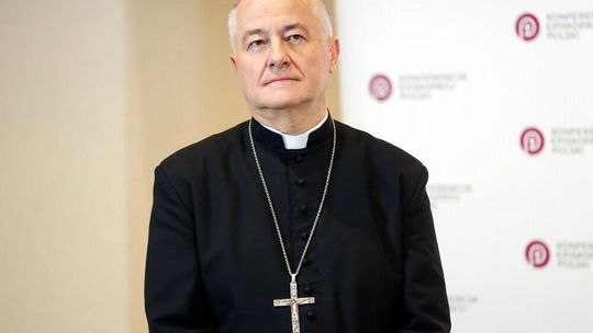 Bp Ważny: Kościół jawi się młodym ludziom jako przeżytek, który ogranicza wolność