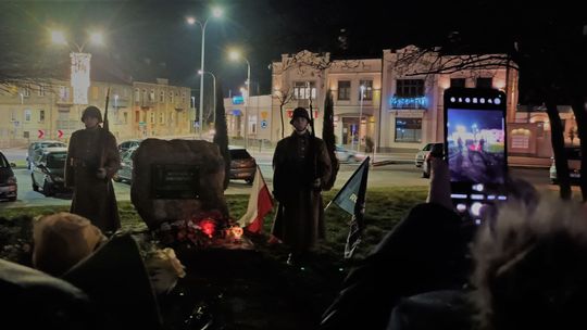 Co roku pamiętają o Romanie Dmowskim