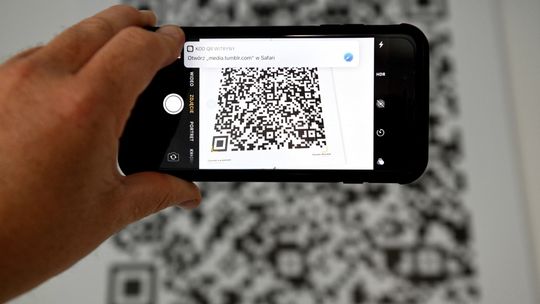 CSIRT KNF ostrzega przed oszustwami internetowymi z użyciem kodu QR