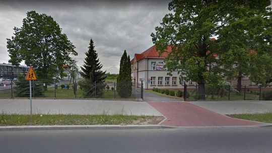 Czy jest sens utrzymywać takie szkoły z pieniędzy podatników? Żaden uczeń z katolickiego liceum przy ulicy Warszawskiej nie zdał matury! 