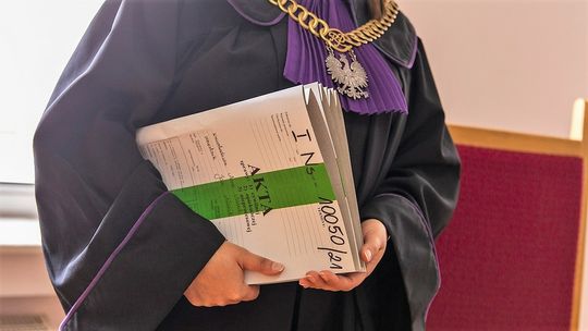 Czy można wycofać się z upadłości konsumenckiej? Prawnik podpowiada, jak się za to dobrze zabrać