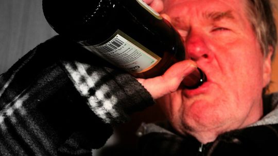 Czy problem alkoholu w DPS-ach da się rozwiązać?