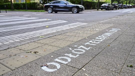 Czy w Tomaszowie pojawią się napisy przed przejściami dla pieszych? 