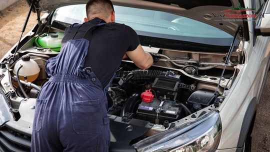 Czy warto czekać na lepszą ofertę za auto? Psychologia sprzedaży samochodów