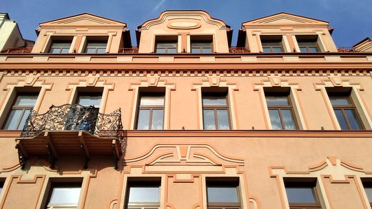 Czy warto mieszkać w Tomaszowie? Podstawą jest mieszkanie