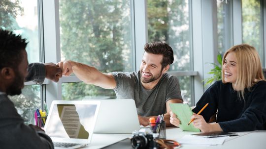 Czym jest coworking i dlaczego zyskuje na popularności?