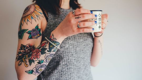 Dermatolog: tatuaże nie są zdrowe; nie warto ich sobie robić