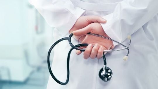 Diagnoza społeczna: wzrosły wydatki na dowody wdzięczności w ochronie zdrowia