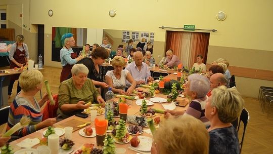Dietetycznie i estetycznie - Seniorzy Na Topie w partnerstwie z DOK-iem
