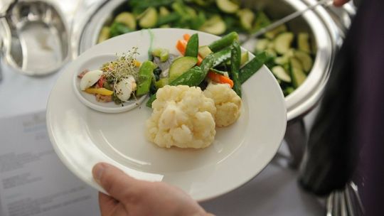 Diety niskowęglowodanowe bazujące na źródłach roślinnych pozwalają na długo utrzymać prawidłową masę ciała