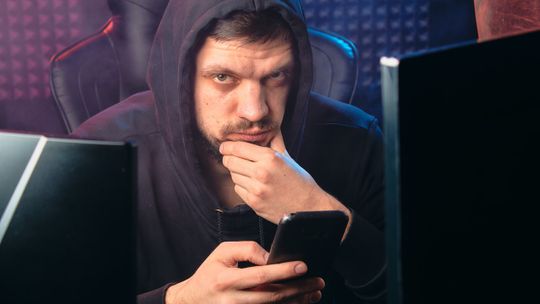Dlaczego warto zabezpieczyć telefon przed wirusami?