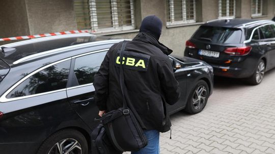 Dobrzyński: agenci CBA weszli do obiektów Fundacji Lux Veritatis
