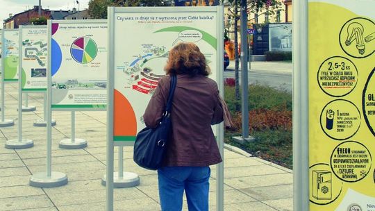 Dwadzieścia metrów edukacji ekologicznej ENERIS  na Placu Tadeusza Kościuszki