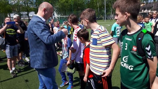 „Dwunastka” Mistrzem Tomaszowa w minipiłkę nożną chłopców