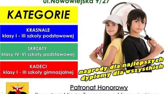 Dzieci i młodzież na korcie