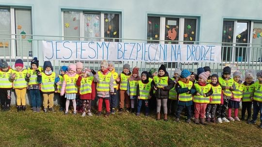 Dzieci z Przedszkola nr 5  bezpieczne na drogach